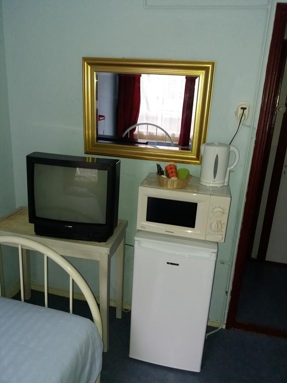 Hostel Pension Tivoli Groningue Extérieur photo