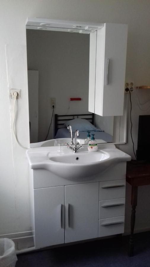 Hostel Pension Tivoli Groningue Extérieur photo